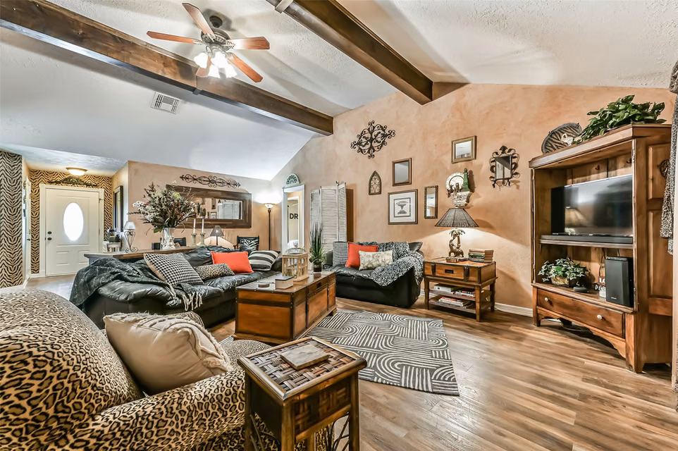 Photo 5 of 2422 Pilgrims Bend Drive, Friendswood, TX