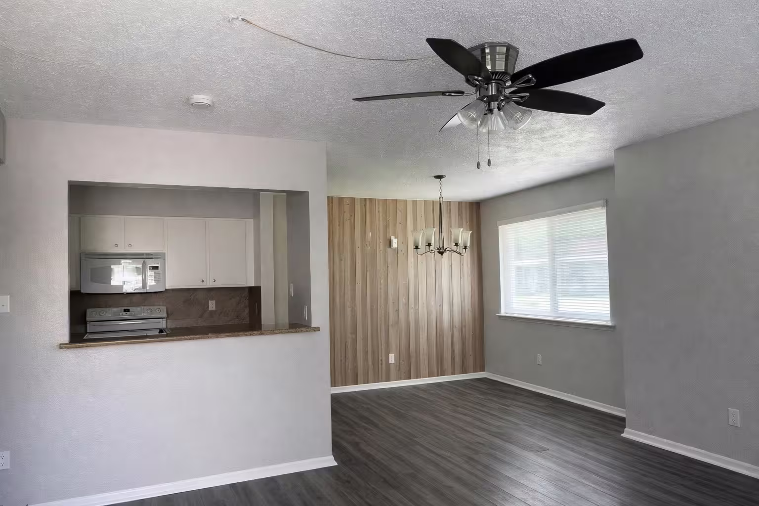 Photo 5 of 12026 Mighty Oak Dr A, Houston, TX