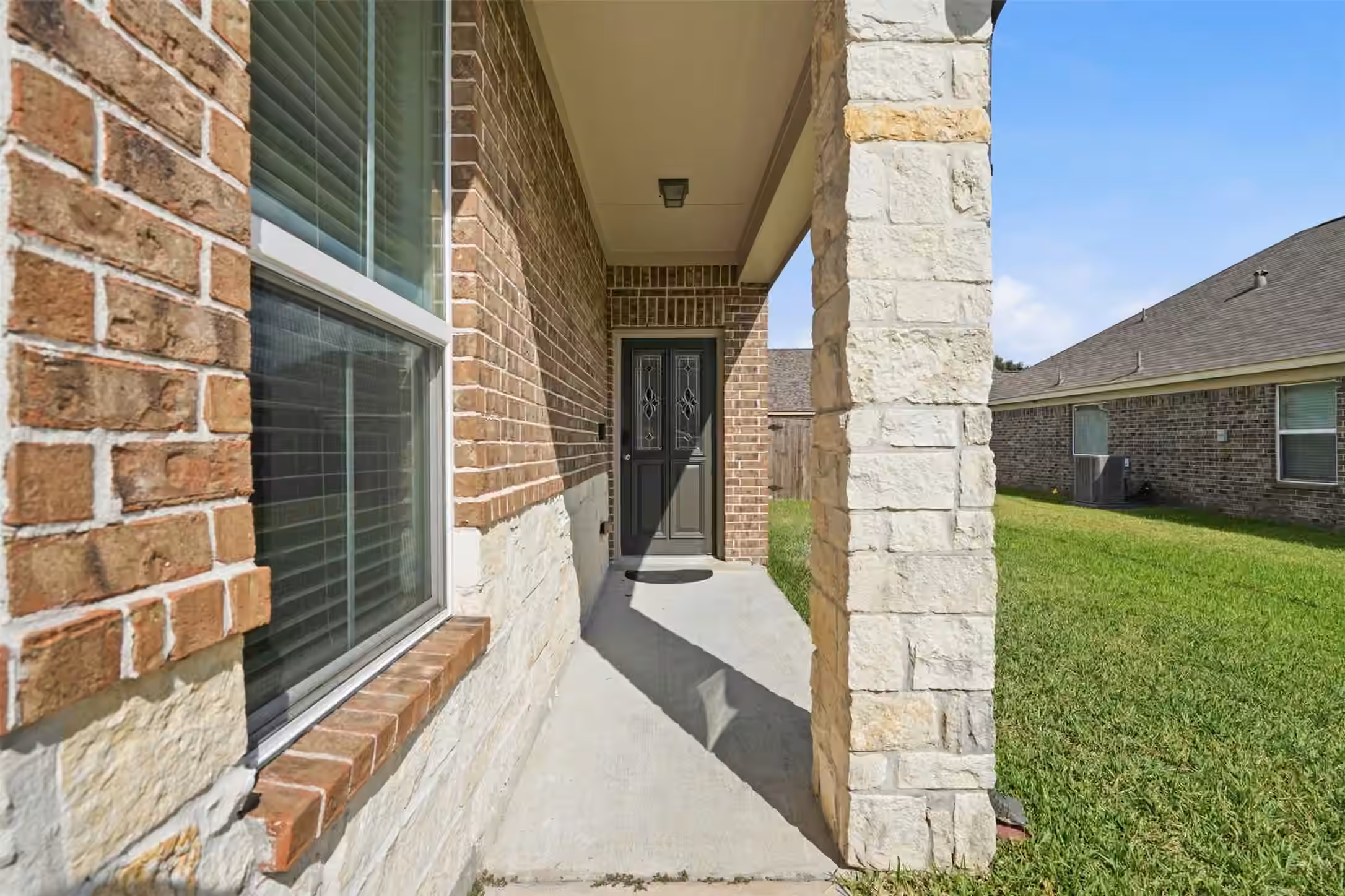 Photo 4 of 2714 Finwood Drive, Rosenberg, TX