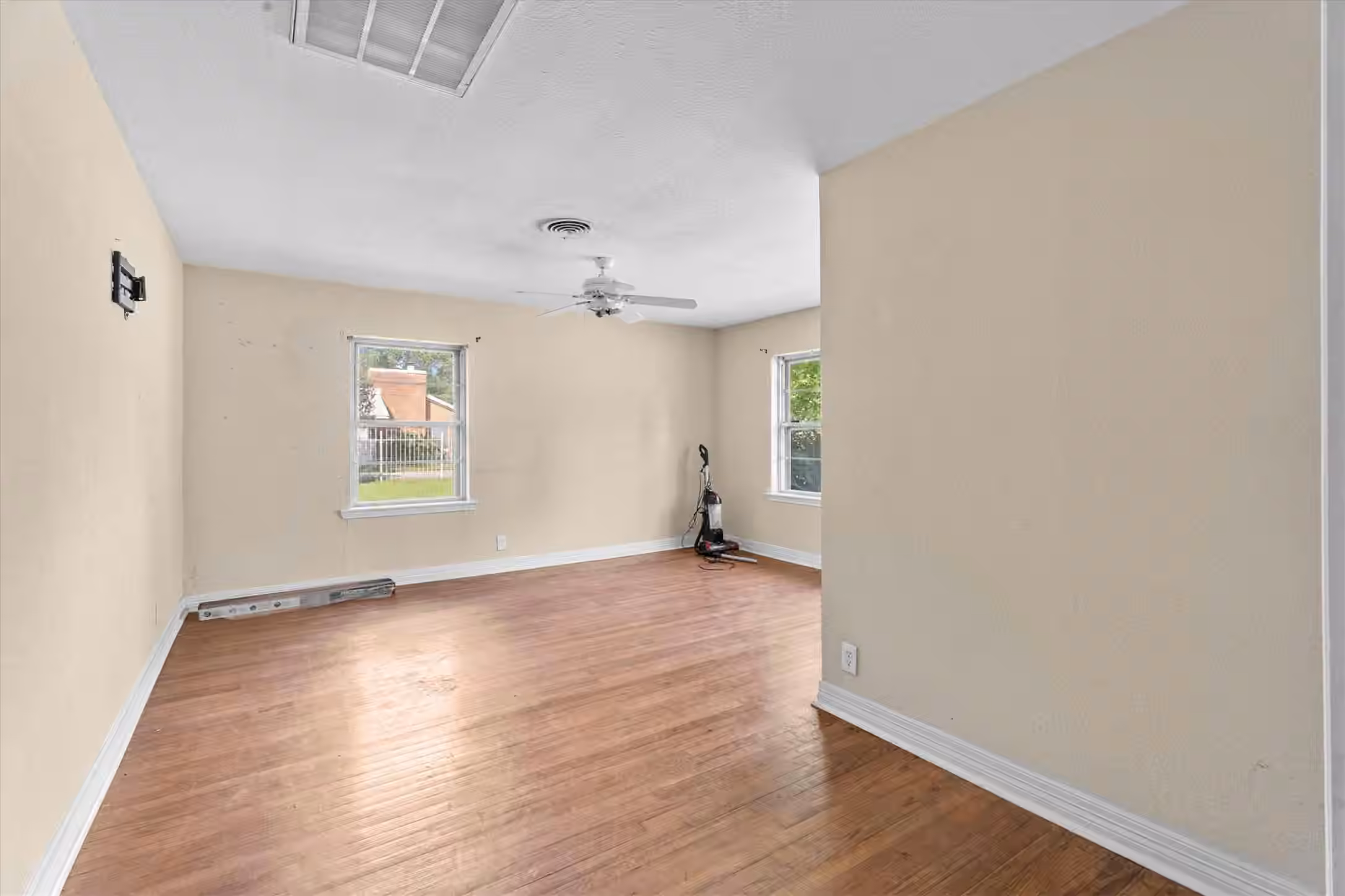 Photo 7 of 7333 Cayton Street, Houston, TX