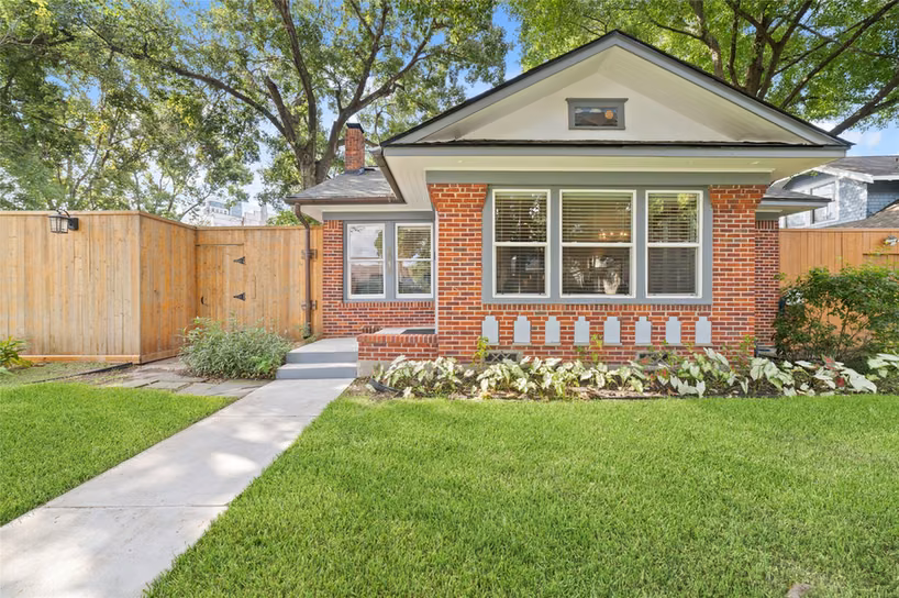 Photo 3 of 1613 California Street, Houston, TX