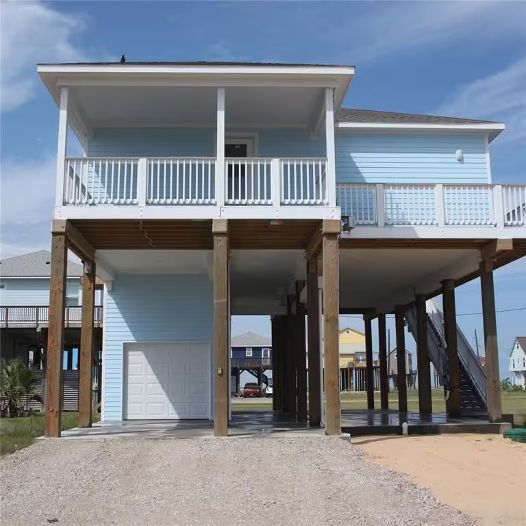 Photo of 13214 Buccaneer Parkway, Freeport, TX