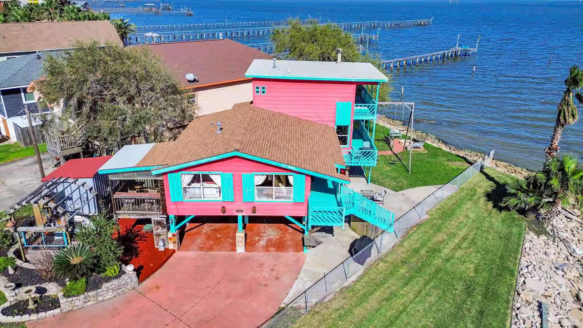 Photo 3 of 1121 6th Street, San Leon, TX