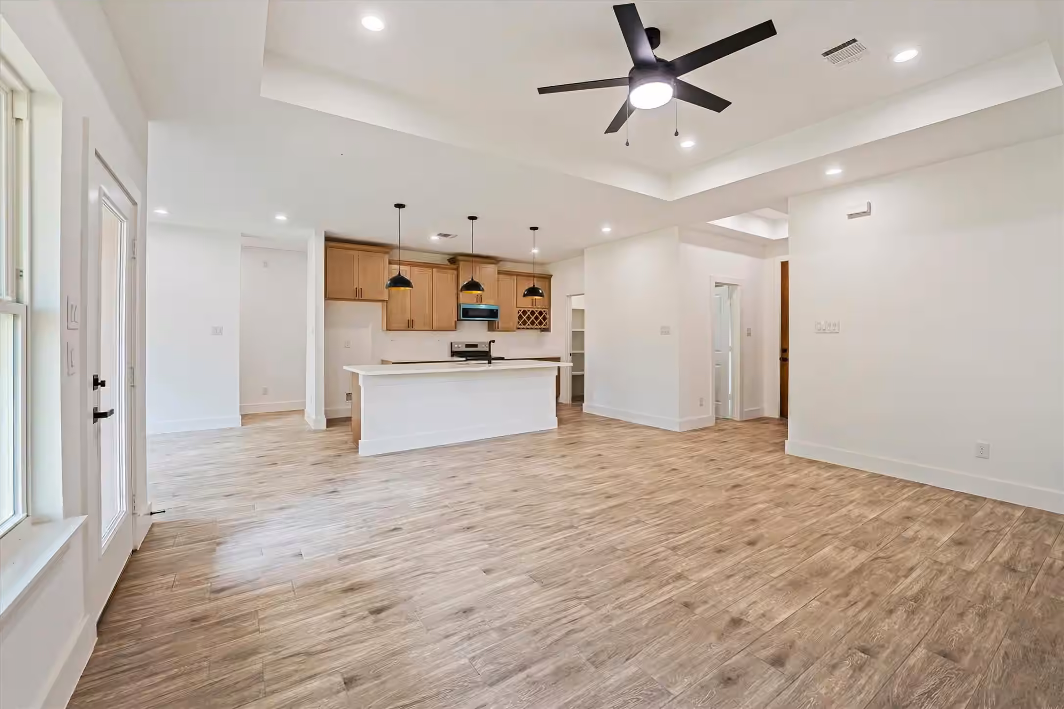 Photo 5 of 10510 Twin Circles Dr, Montgomery, TX