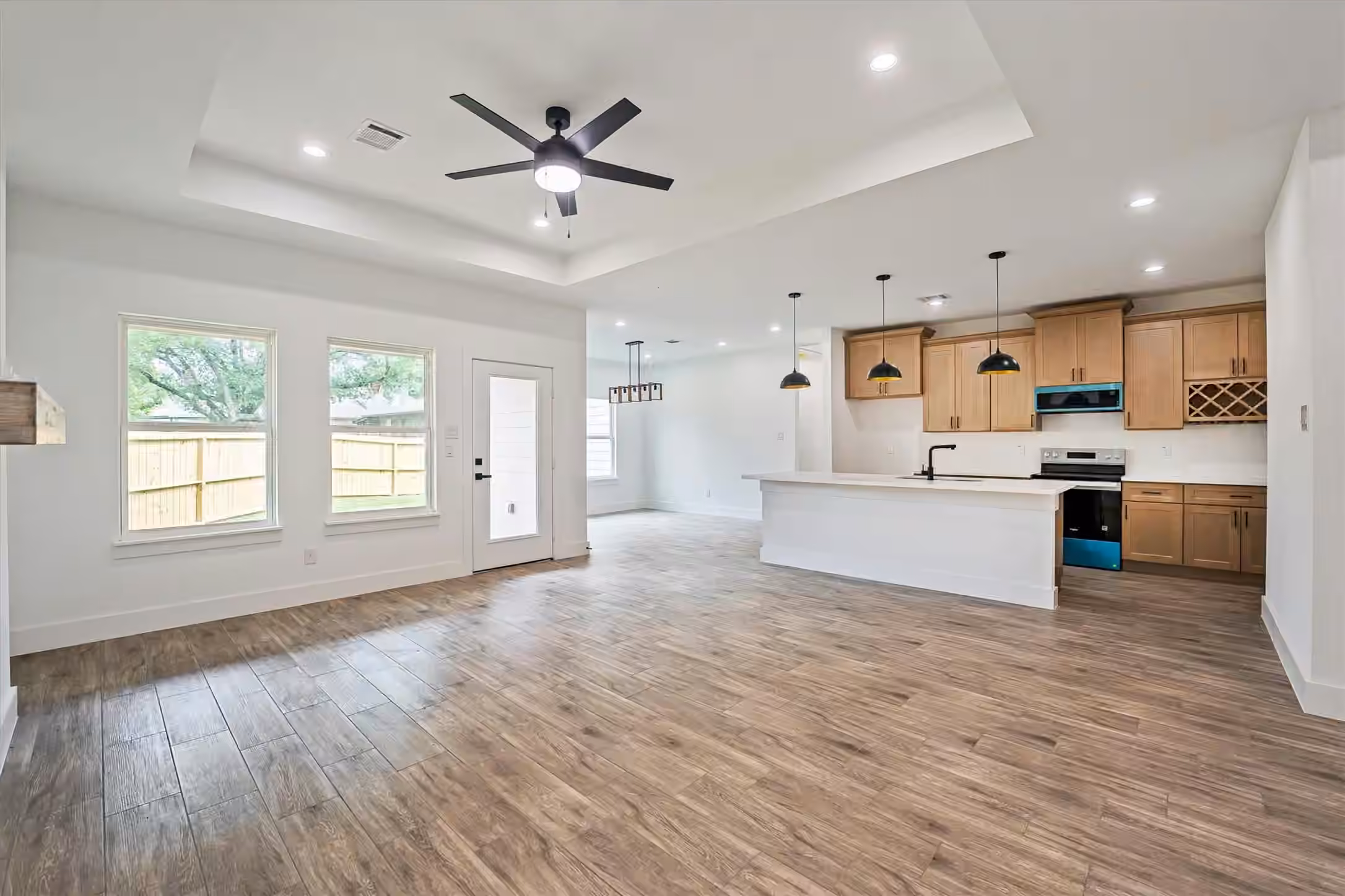 Photo 6 of 10510 Twin Circles Dr, Montgomery, TX