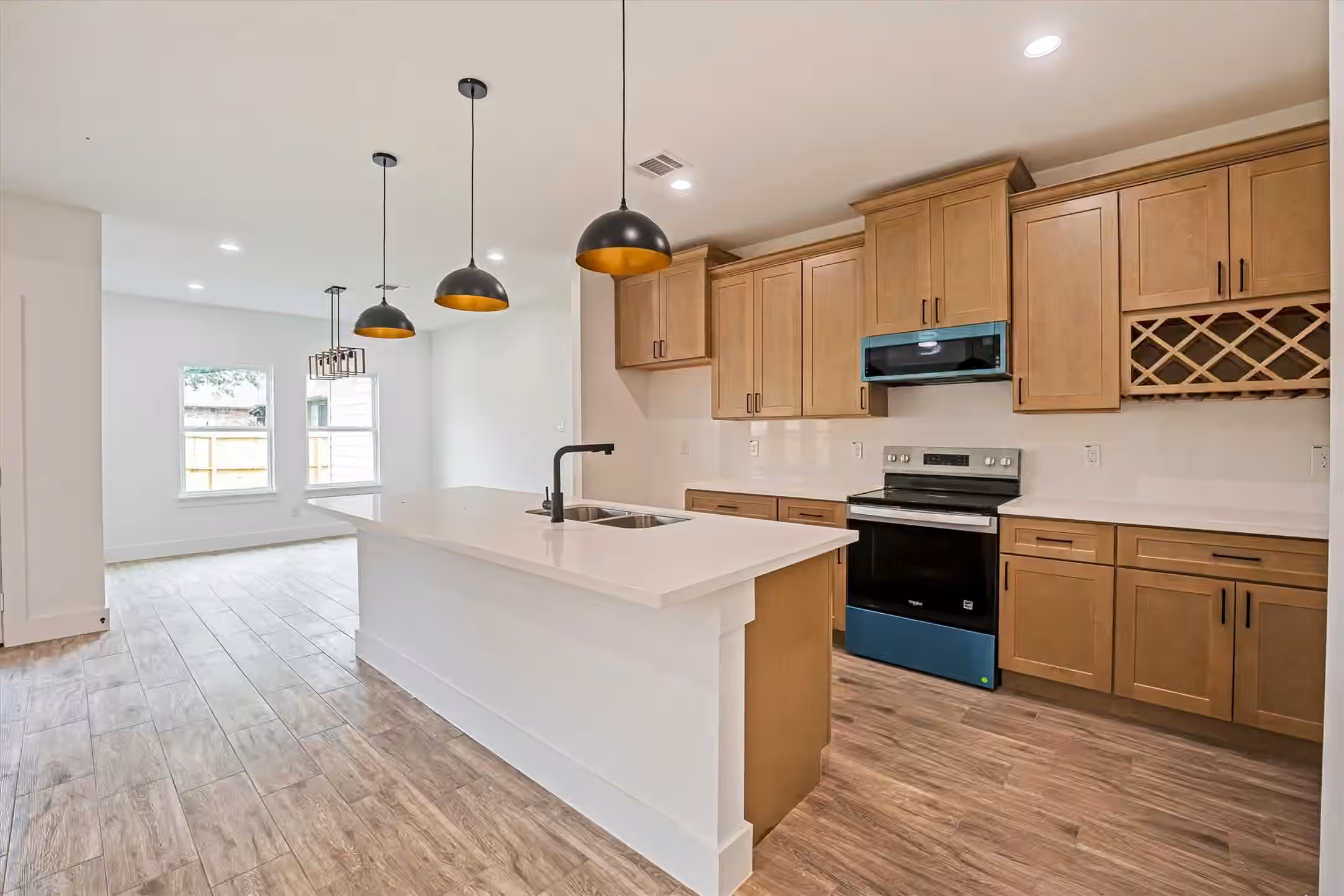 Photo 7 of 10510 Twin Circles Dr, Montgomery, TX