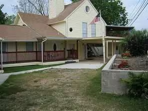 Photo 2 of 4700 W Bayshore Drive, Bacliff, TX