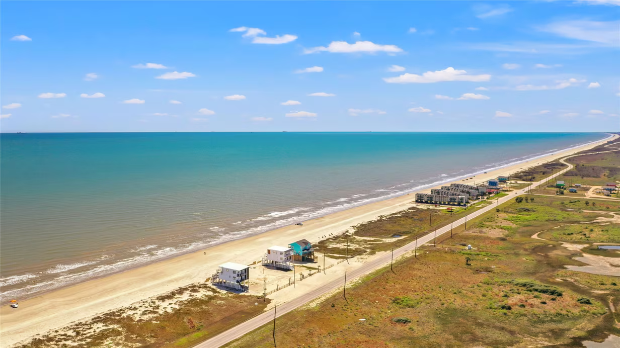 Photo 4 of 10530 Bluewater Highway, Freeport, TX