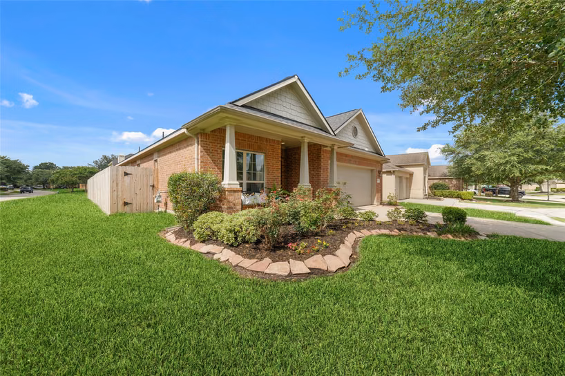 Photo 2 of 27526 Gatlin Lane, Spring, TX