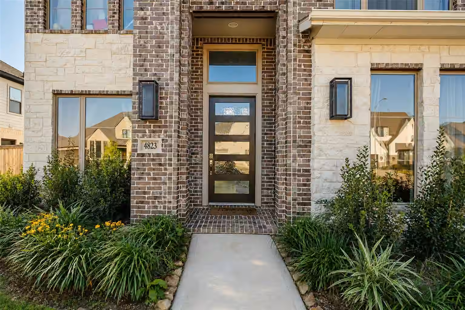 Photo 2 of 4823 Parkgate Avenue, Fulshear, TX