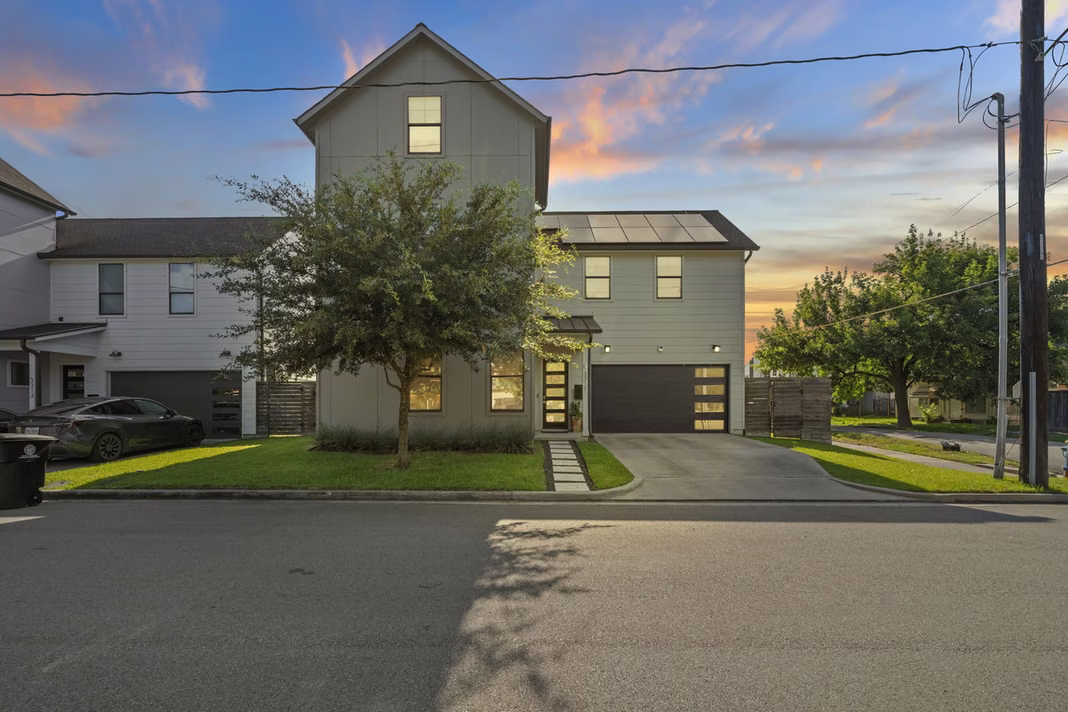 Photo of 3317 Arlington Street, Houston, TX 77018