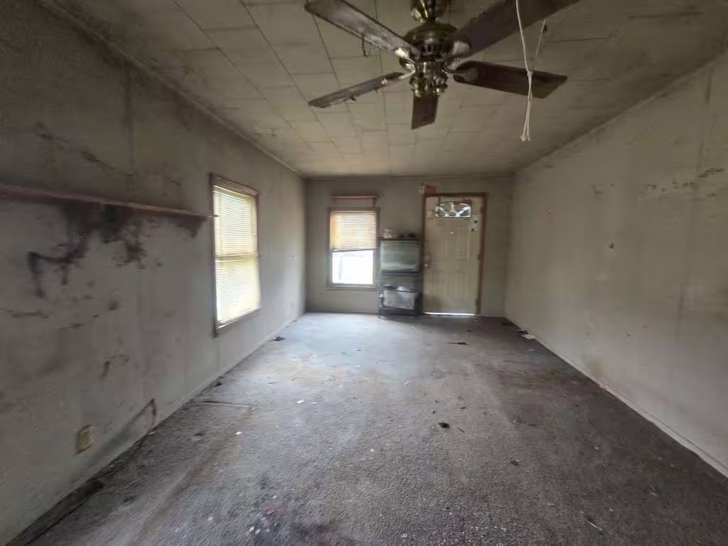 Photo 3 of 203 Cedar Circle, Daisetta, TX