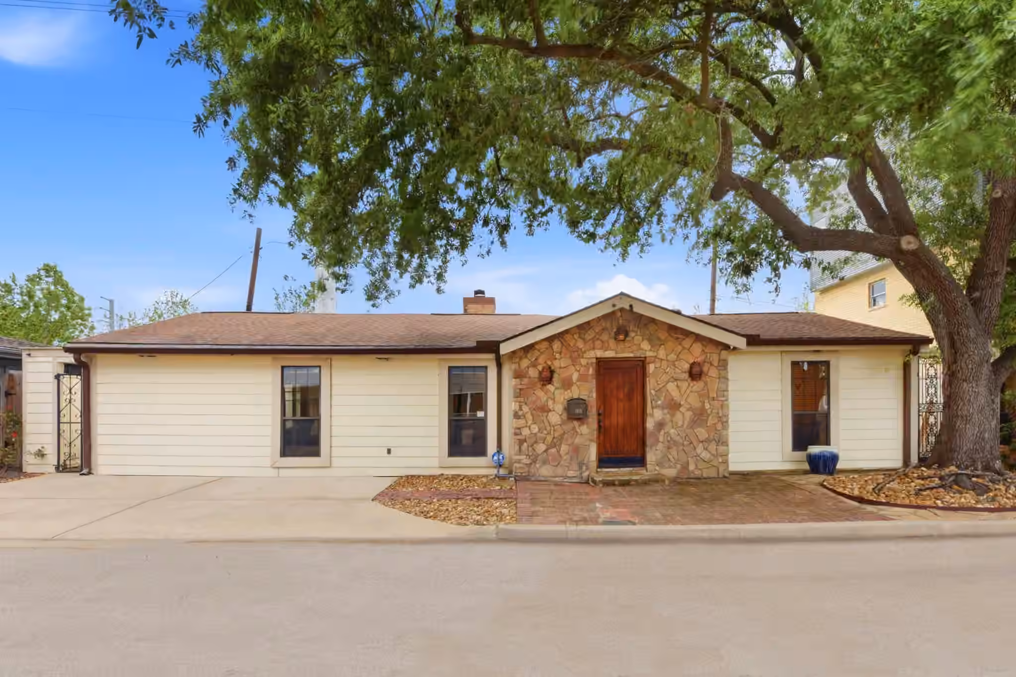 Photo of 1918 Vassar Street, Houston, TX