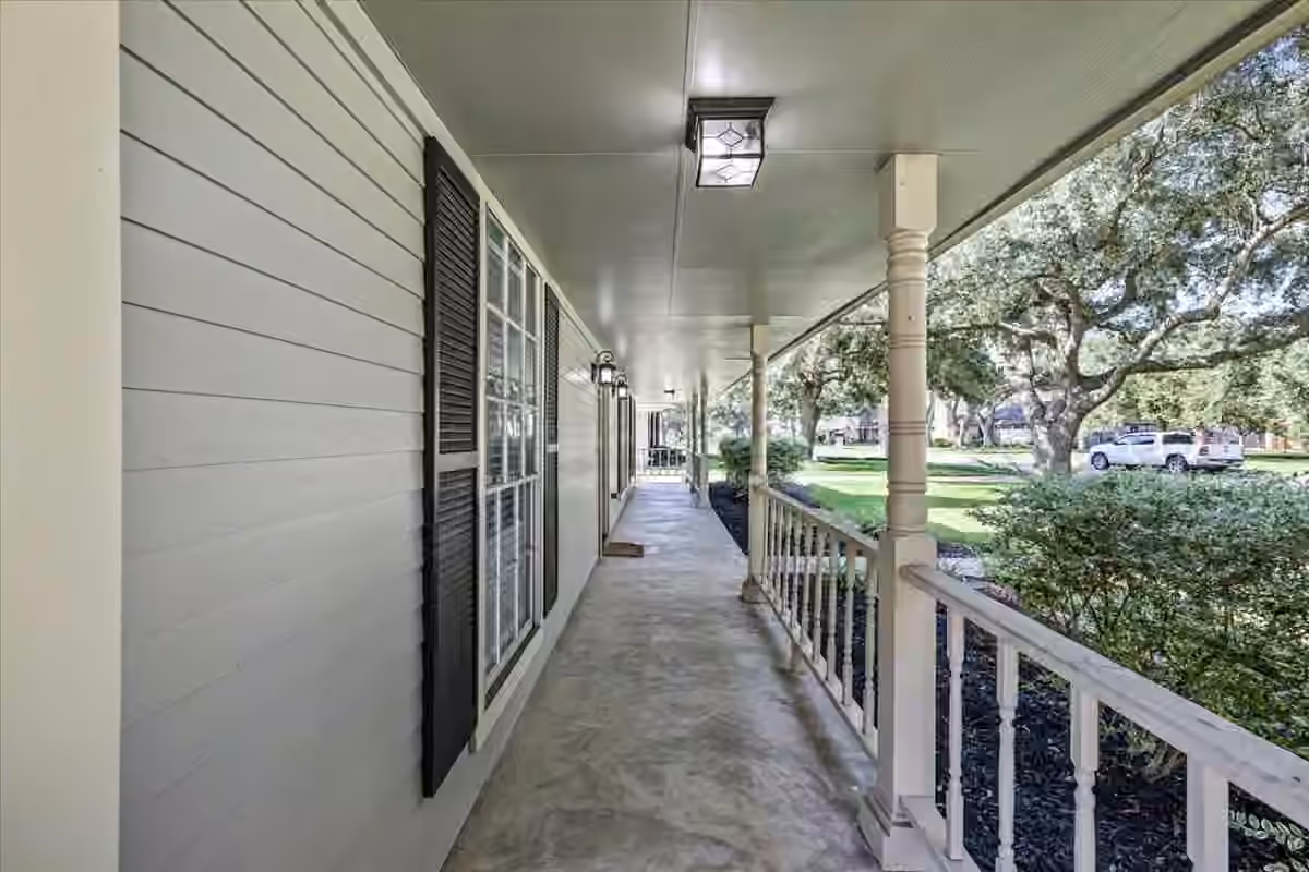 Photo 5 of 2318 Killarney Lane, Deer Park, TX