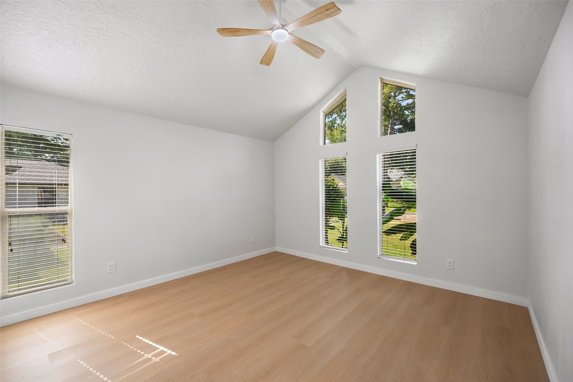 Photo 7 of 12014 Rainforest Lane, Montgomery, TX