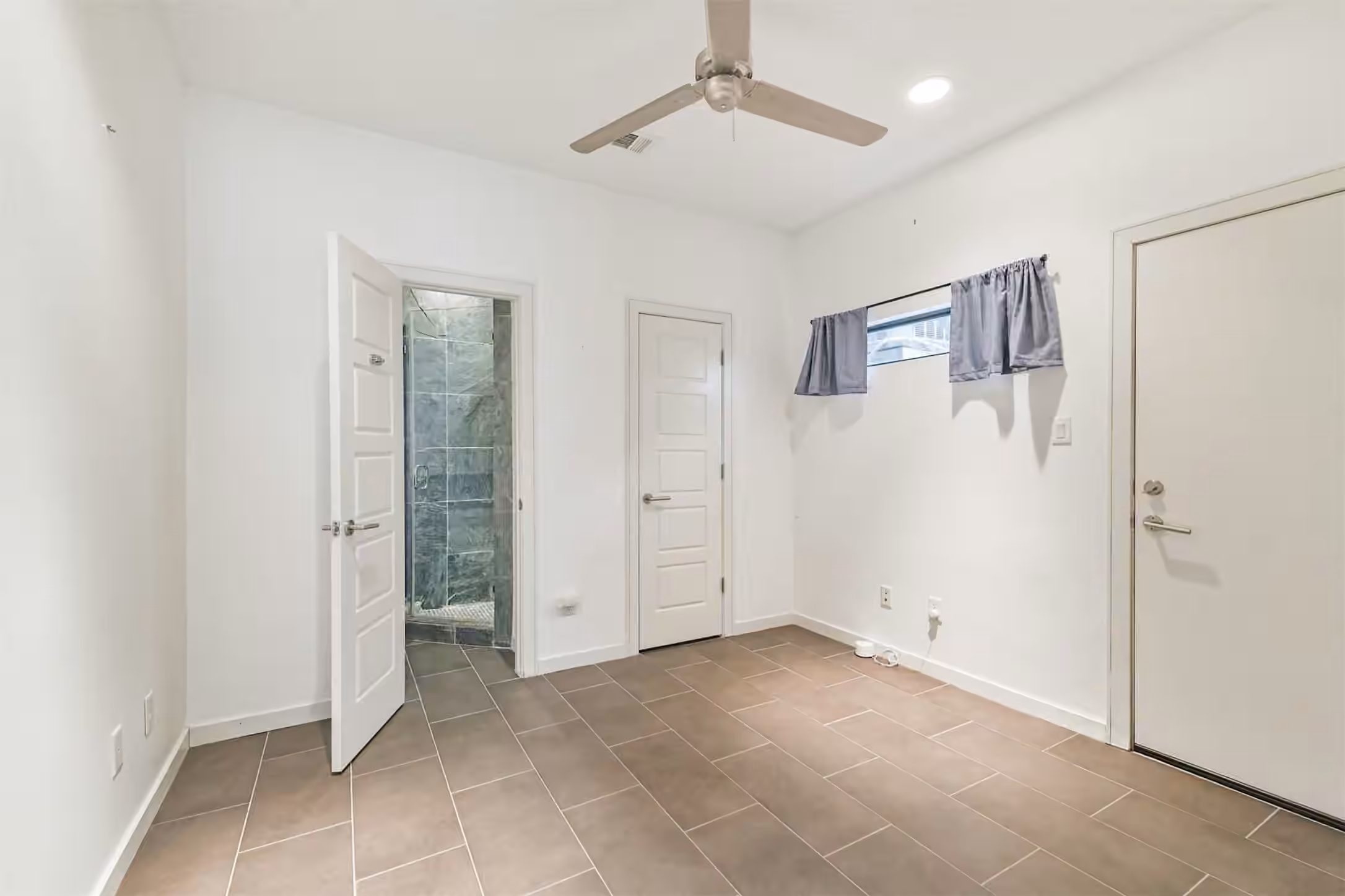Photo 7 of 406 Pacific Street, Houston, TX