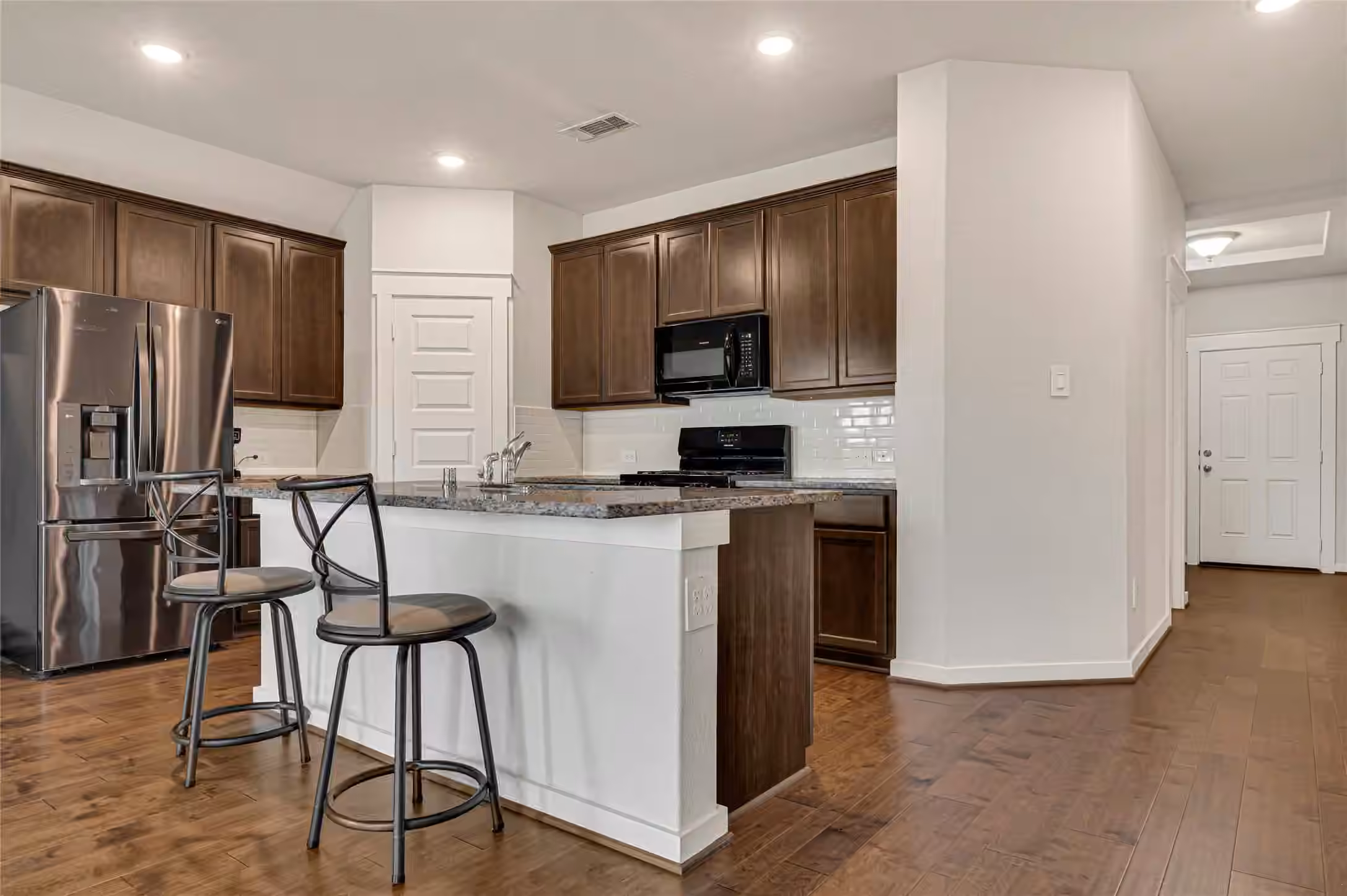 Photo 6 of 30280 Kingston Heath Drive, Cleveland, TX