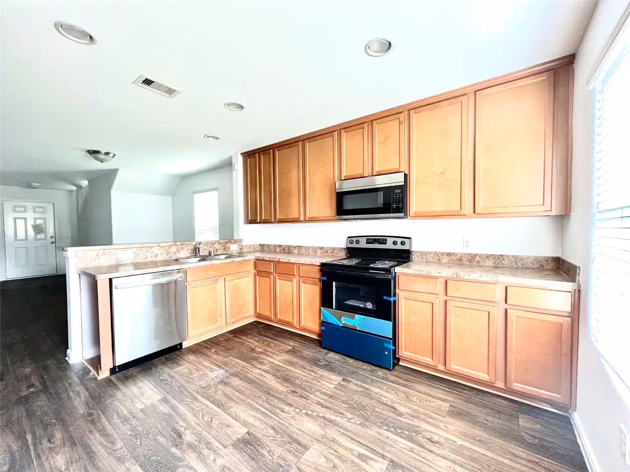 Photo 5 of 10118 Dawson Hill Lane, Houston, TX