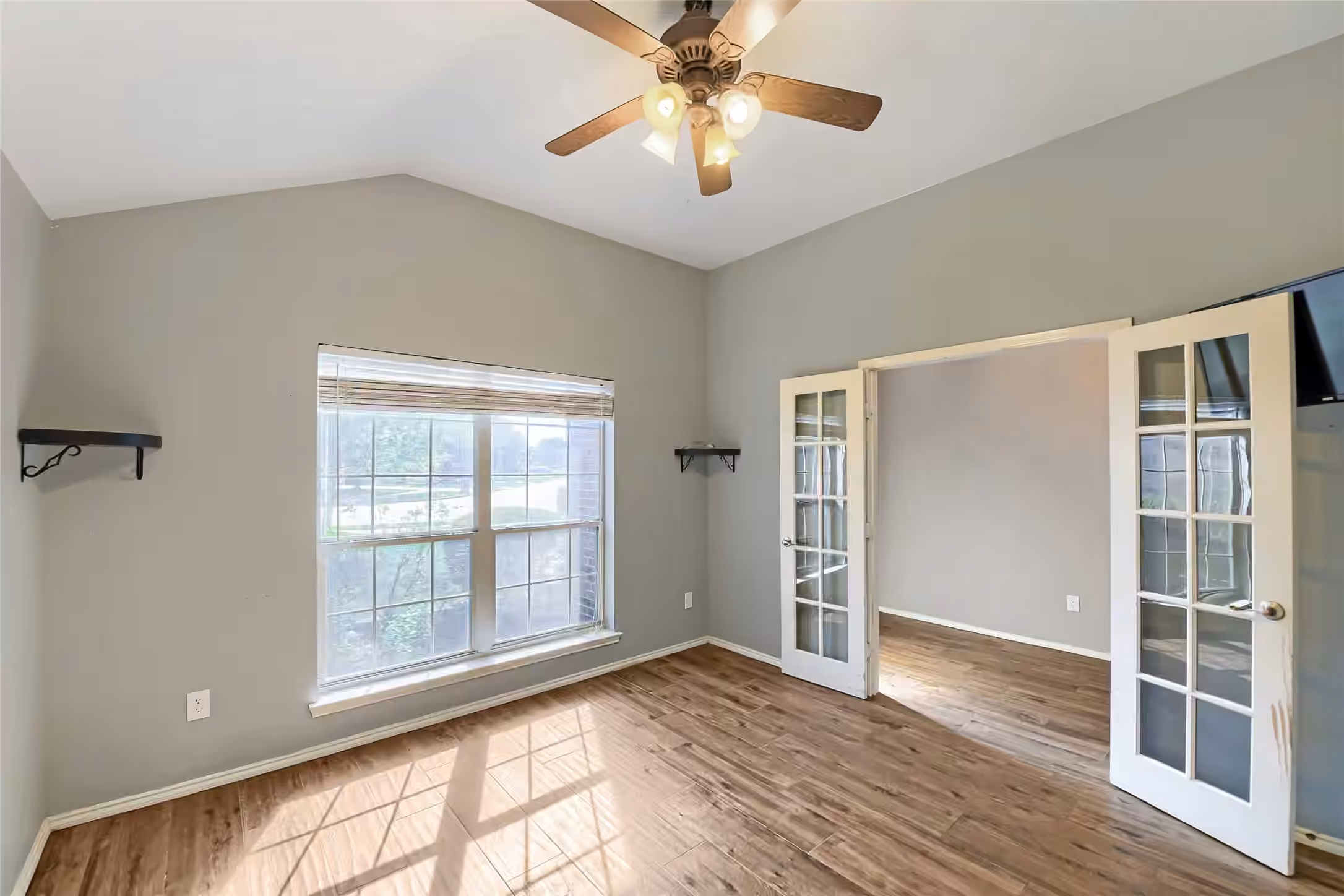 Photo 4 of 2402 Comal Drive, Deer Park, TX
