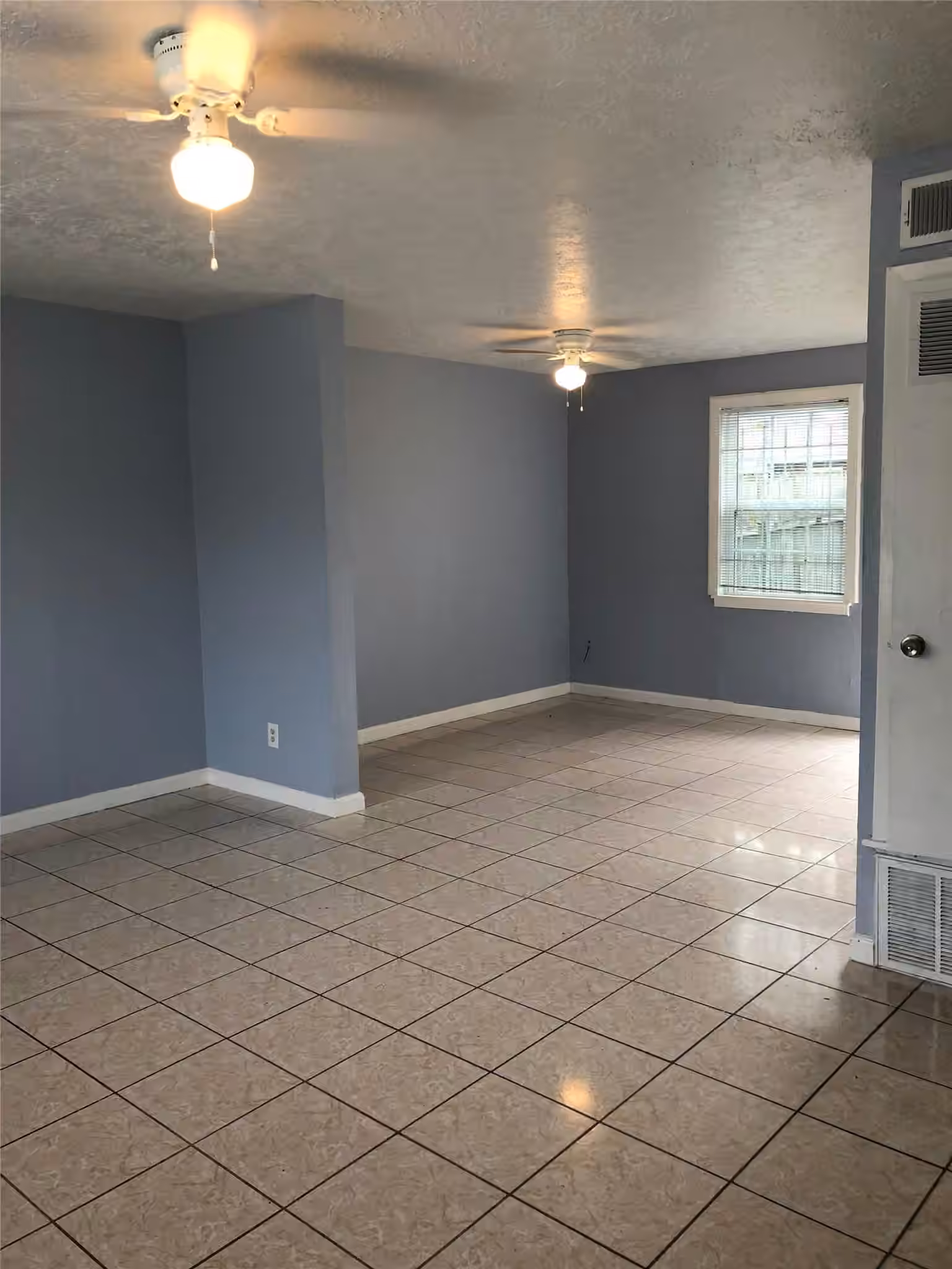 Photo 5 of 9714 Galaxy Street, Houston, TX