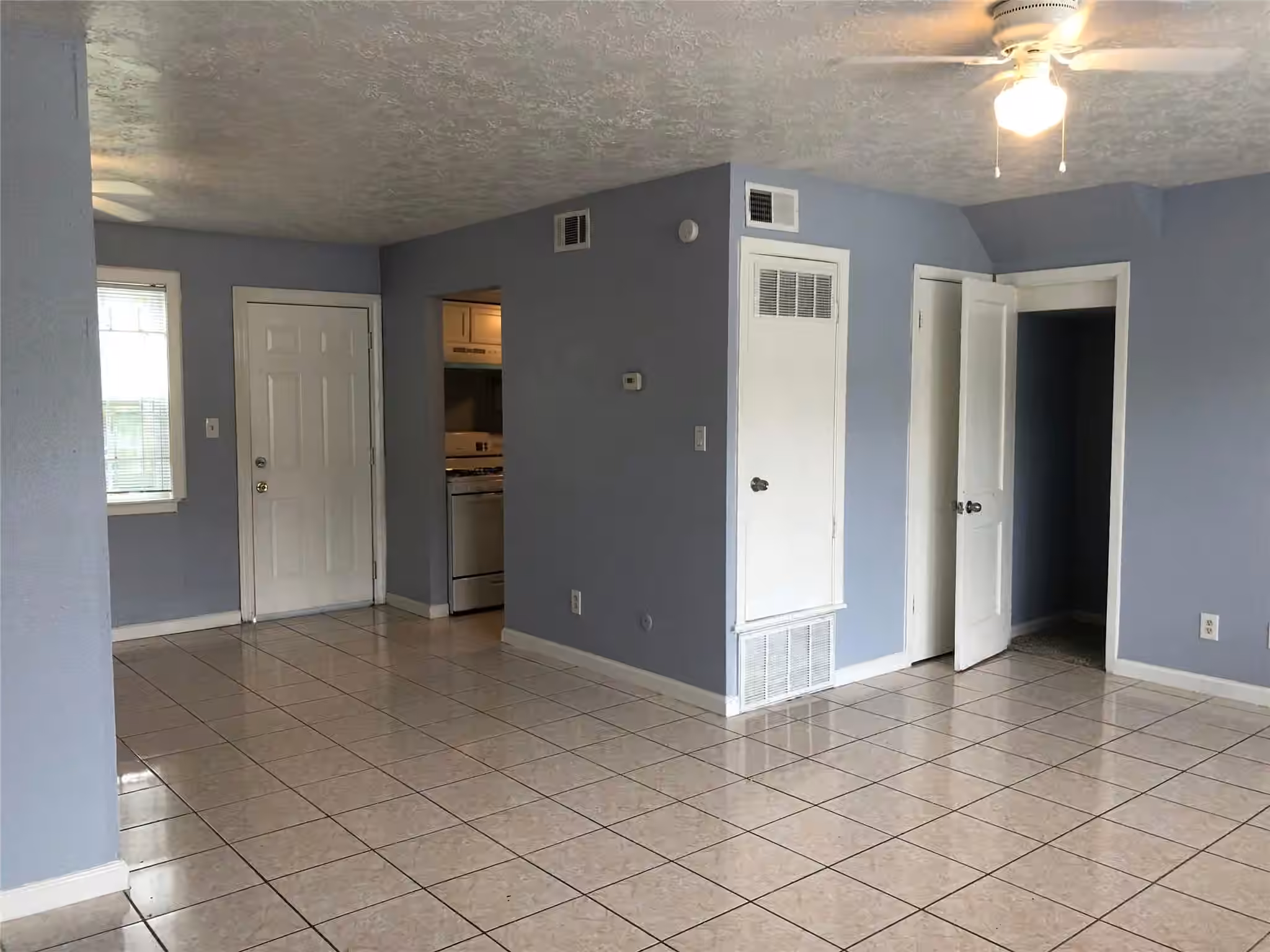 Photo 6 of 9714 Galaxy Street, Houston, TX