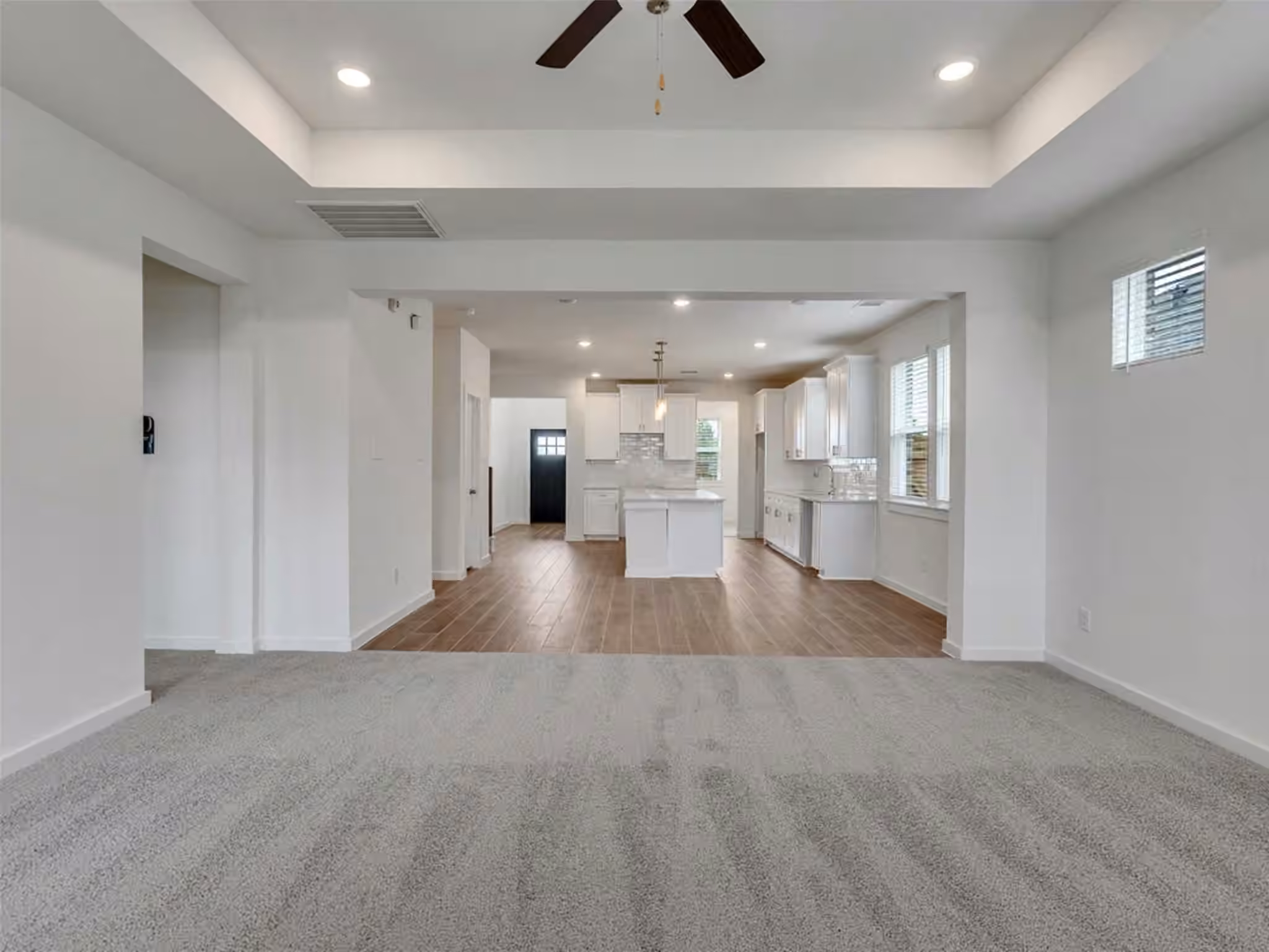 Photo 4 of 8310 Amethyst Valley Lane Lane, Angleton, TX