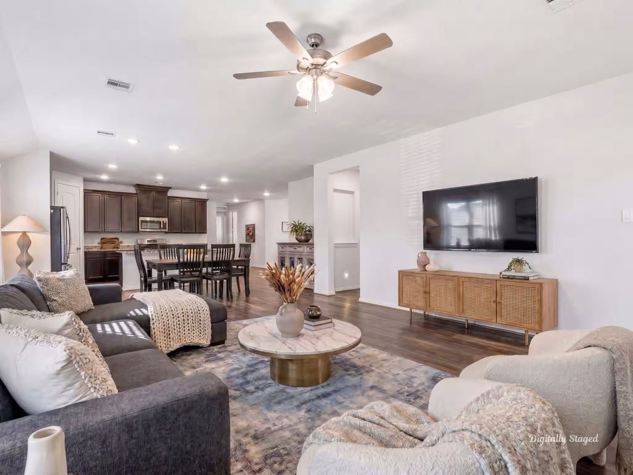 Photo 4 of 118 Violet Carson Court, Conroe, TX