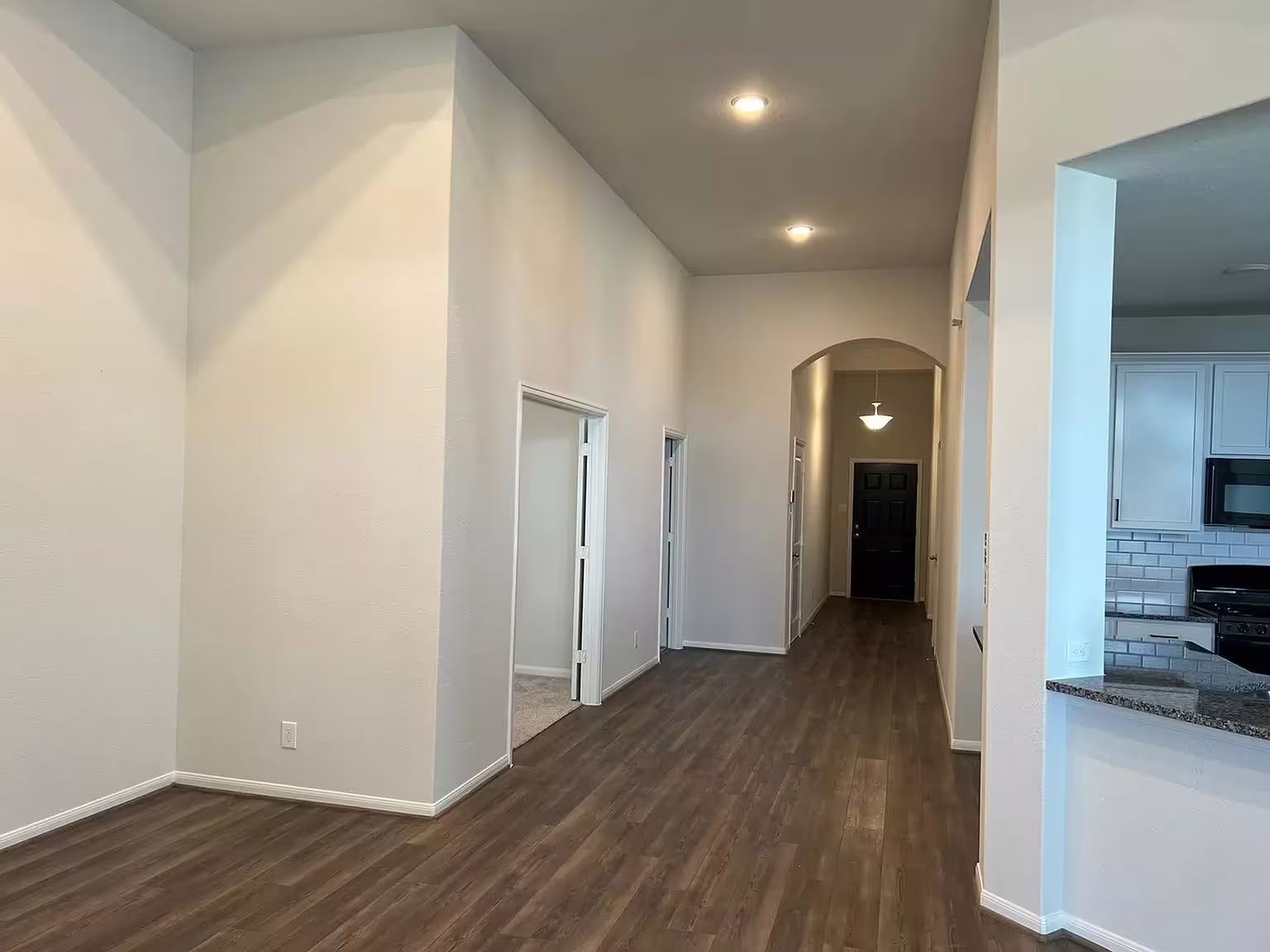 Photo 4 of 21219 Bering Reach Drive, Cypress, TX