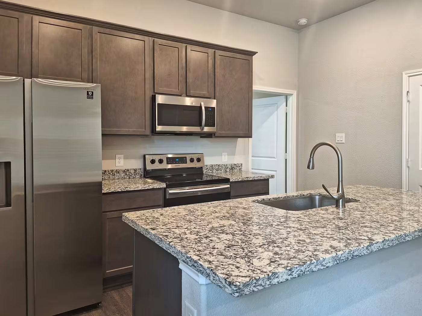 Photo 4 of 11781 White Cedar Street, Willis, TX