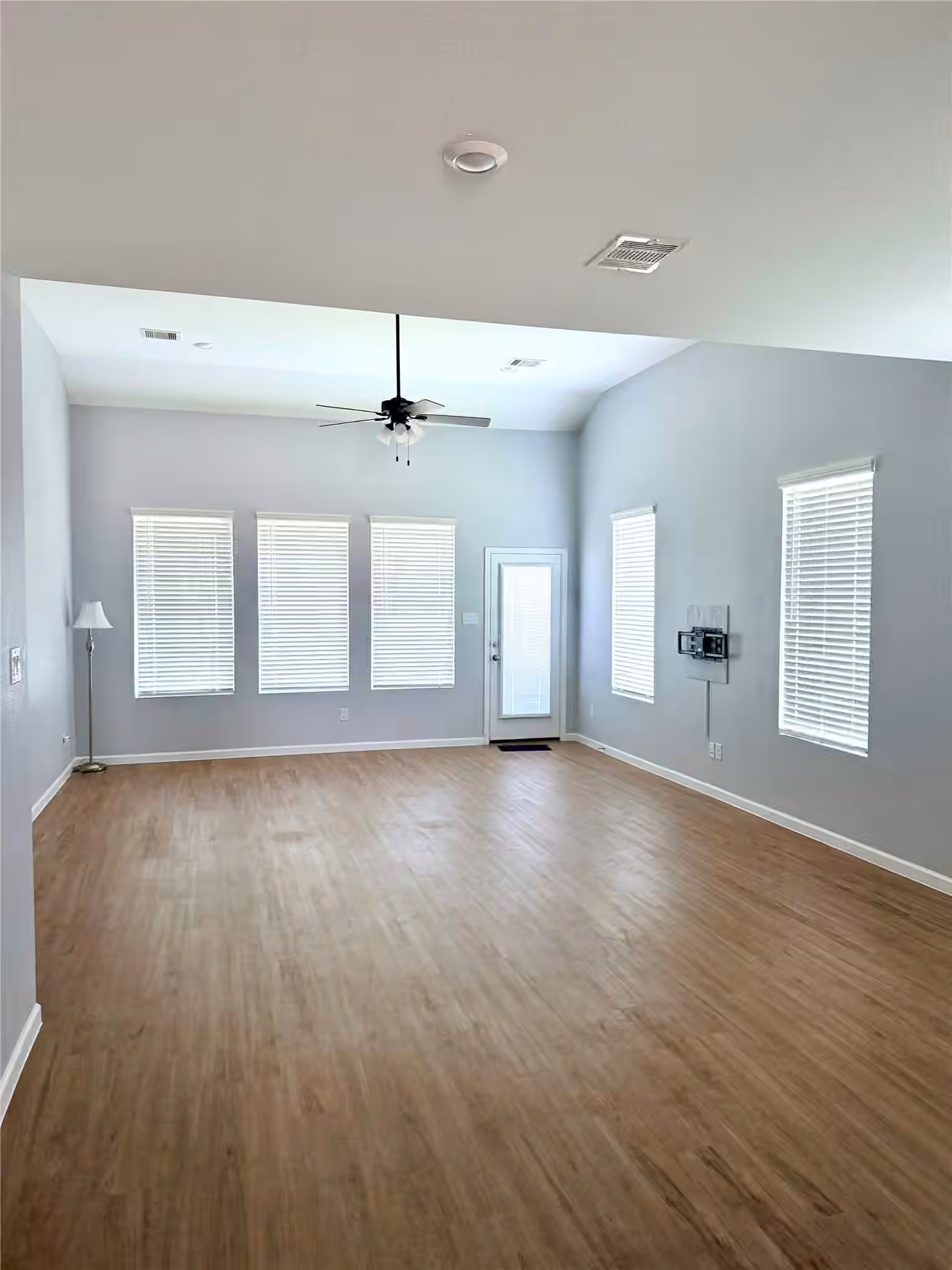 Photo 4 of 27134 Angel Creek Lane, Katy, TX