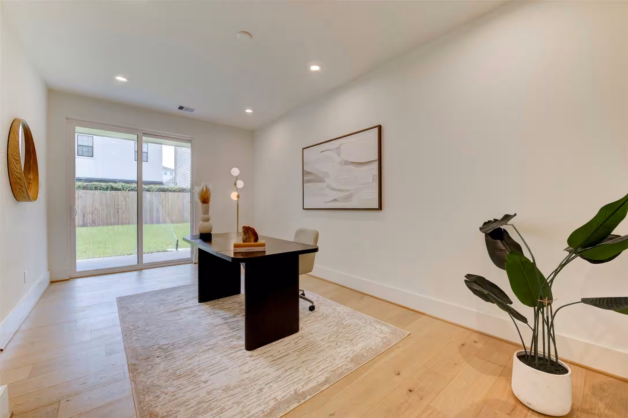 Photo 3 of 4511 Nolda Street, Houston, TX