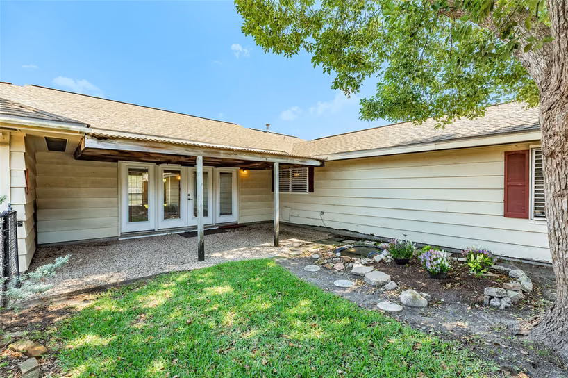 Photo 7 of 7721 Beluche Drive, Galveston, TX