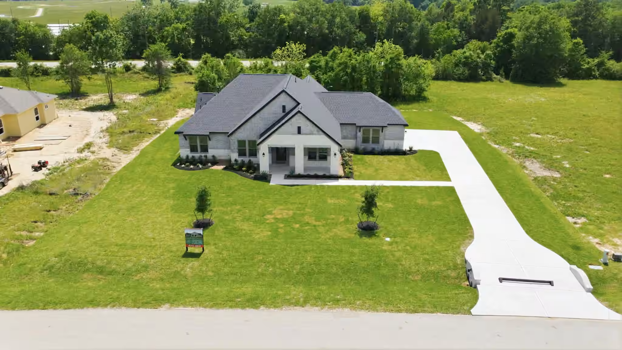 Photo 2 of 24933 Hopeview Way, Montgomery, TX