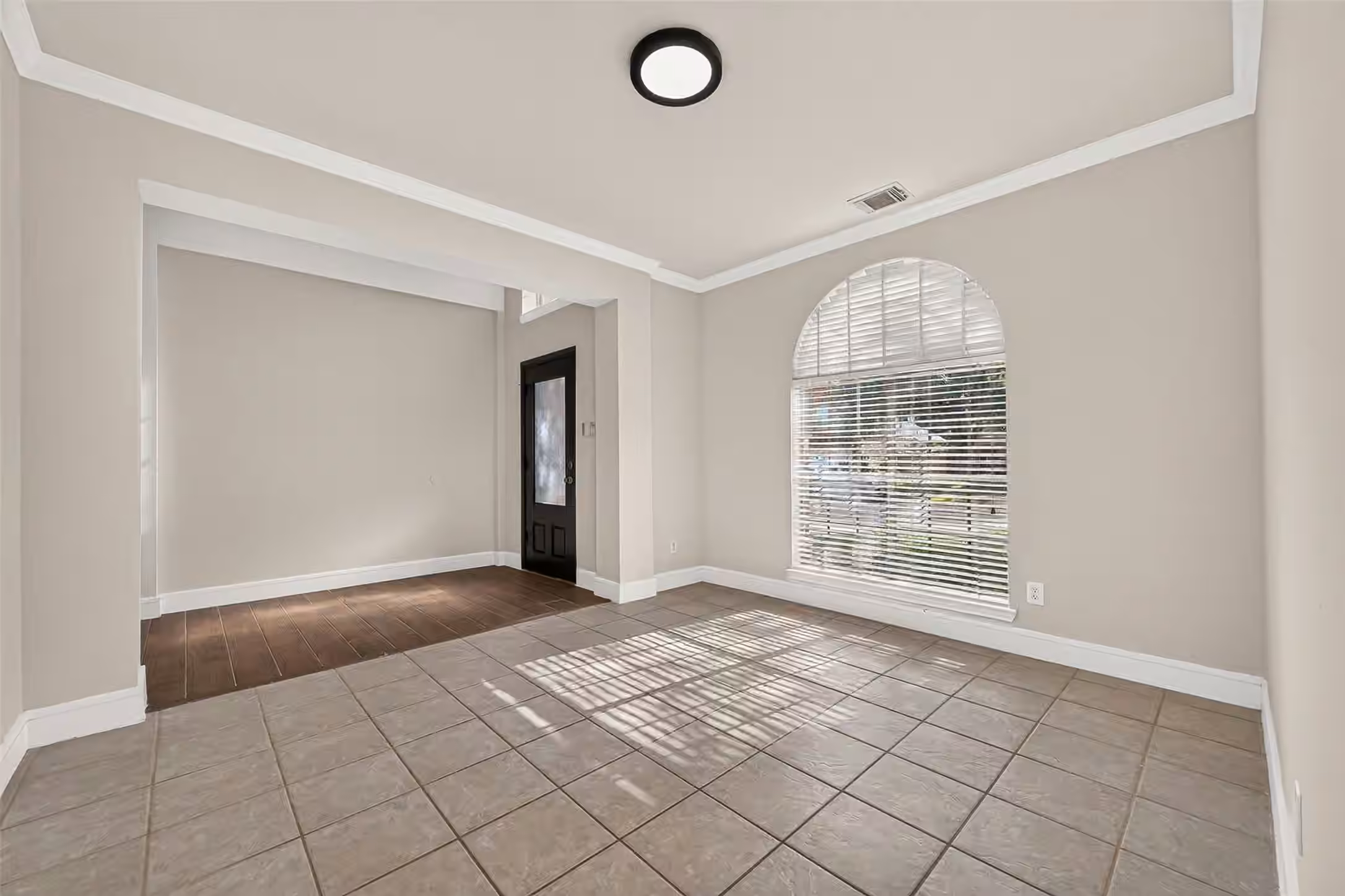 Photo 7 of 11322 Hillside Glen Trail, Houston, TX