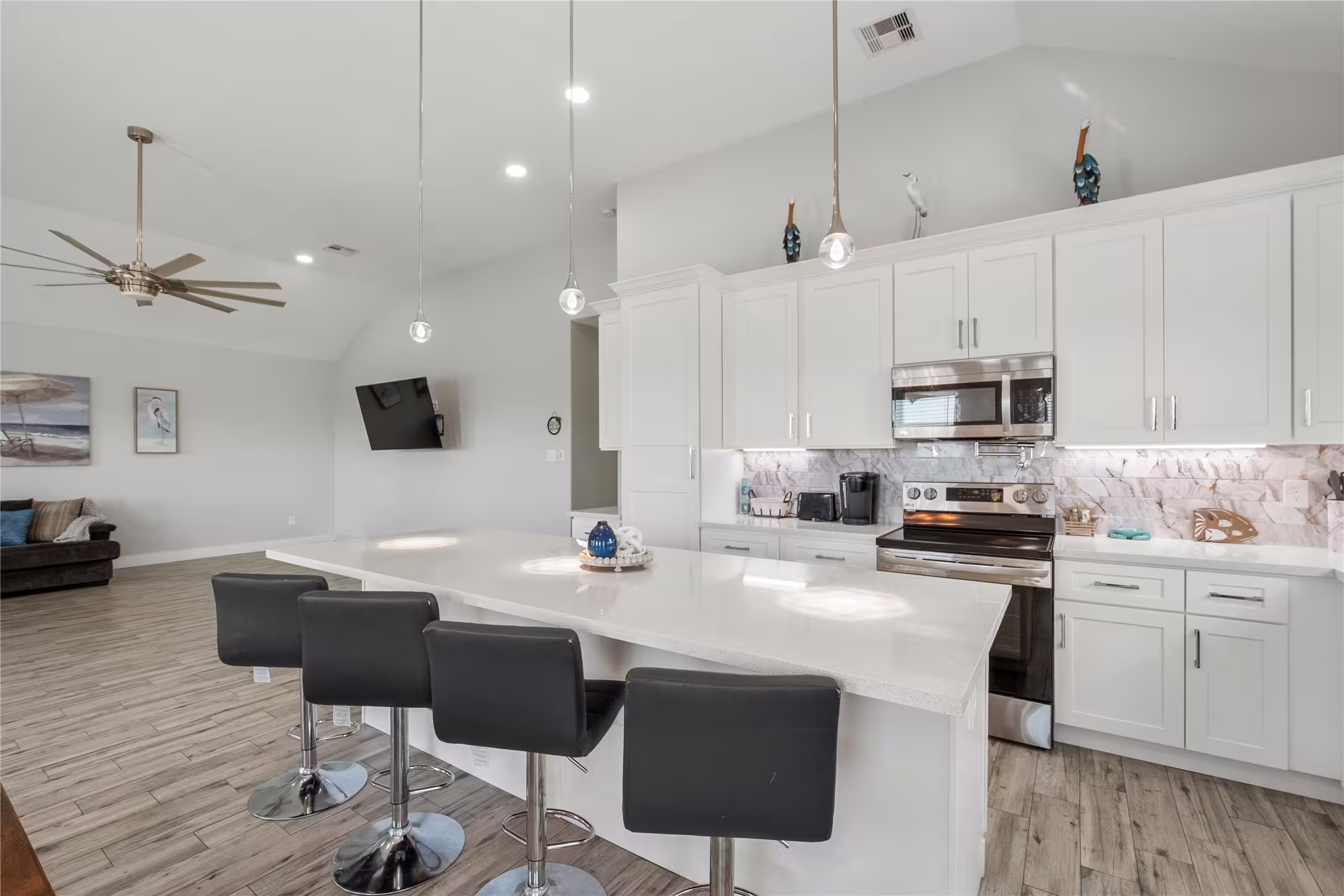 Photo 3 of 18035 Shaman Drive, Galveston, TX