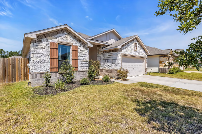 Photo of 20081 Torrey Pines Lane, Cleveland, TX