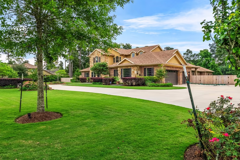 Photo 5 of 28002 Whispering Maple Way, Spring, TX
