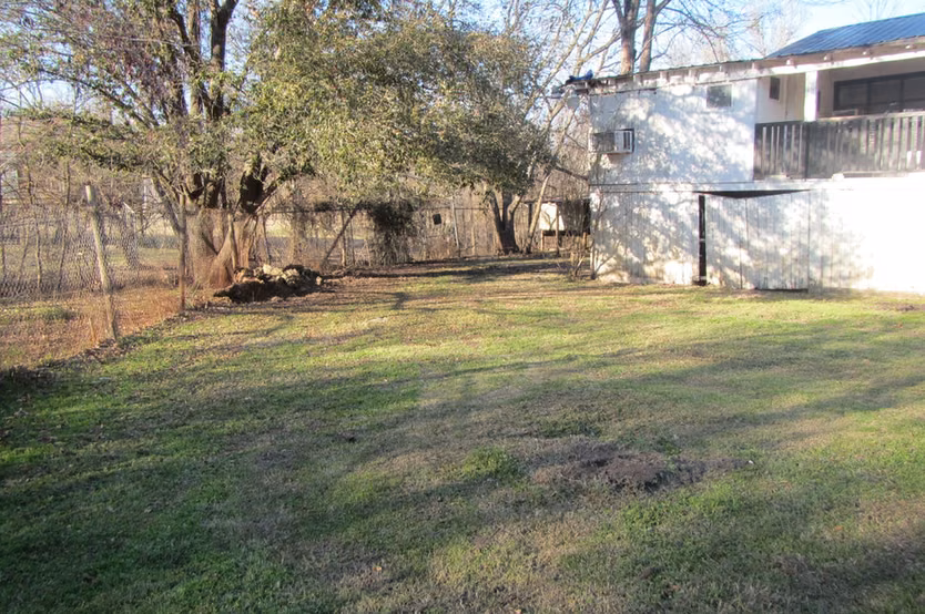 Photo 5 of 11 Harmon Creek Drive, Huntsville, TX
