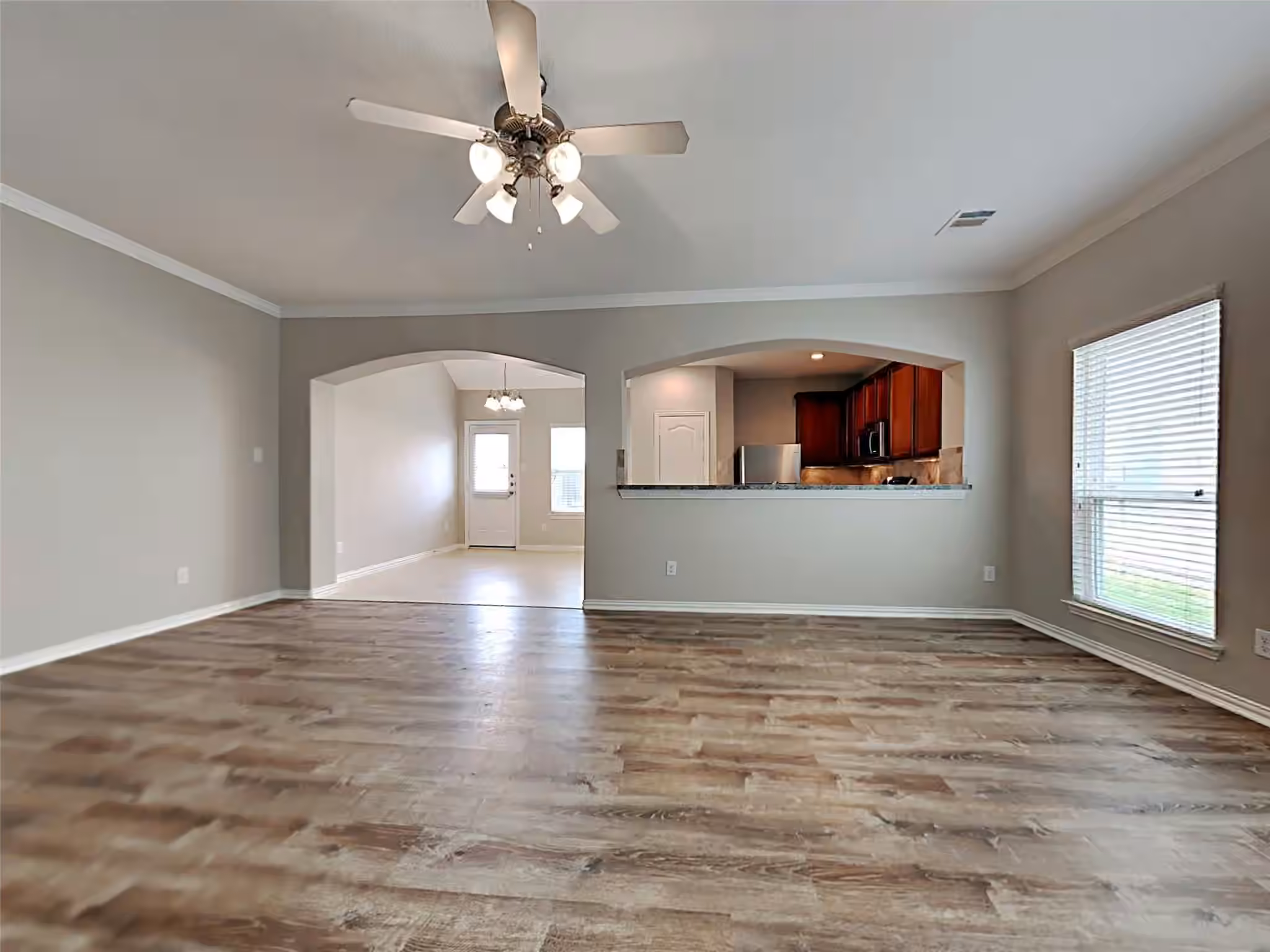 Photo 7 of 5202 Dauntless Drive, Houston, TX