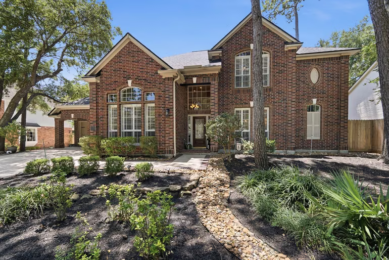 Photo of 67 Driftoak Circle, The Woodlands, TX