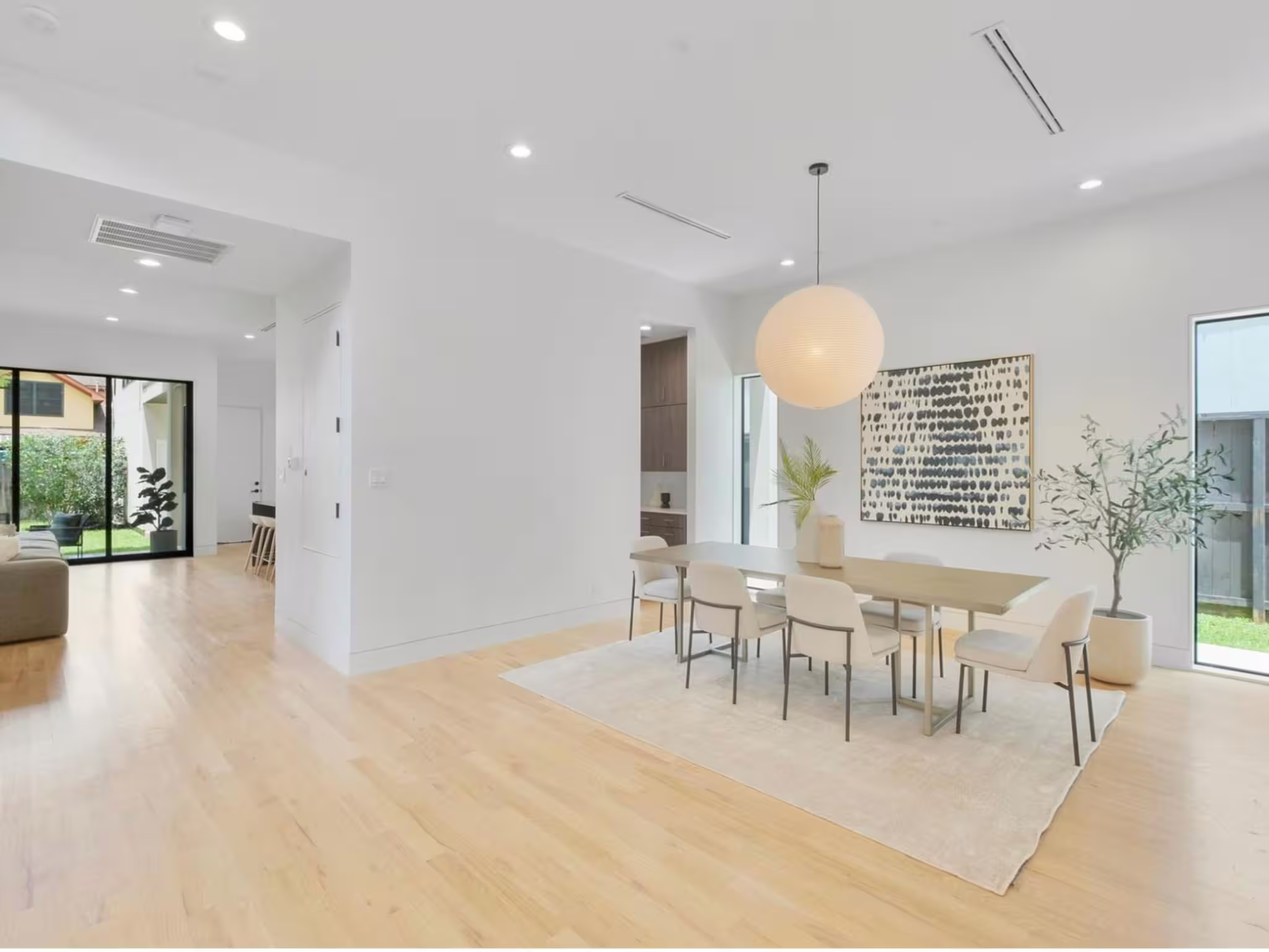 Photo 7 of 1912 Kipling Street, Houston, TX