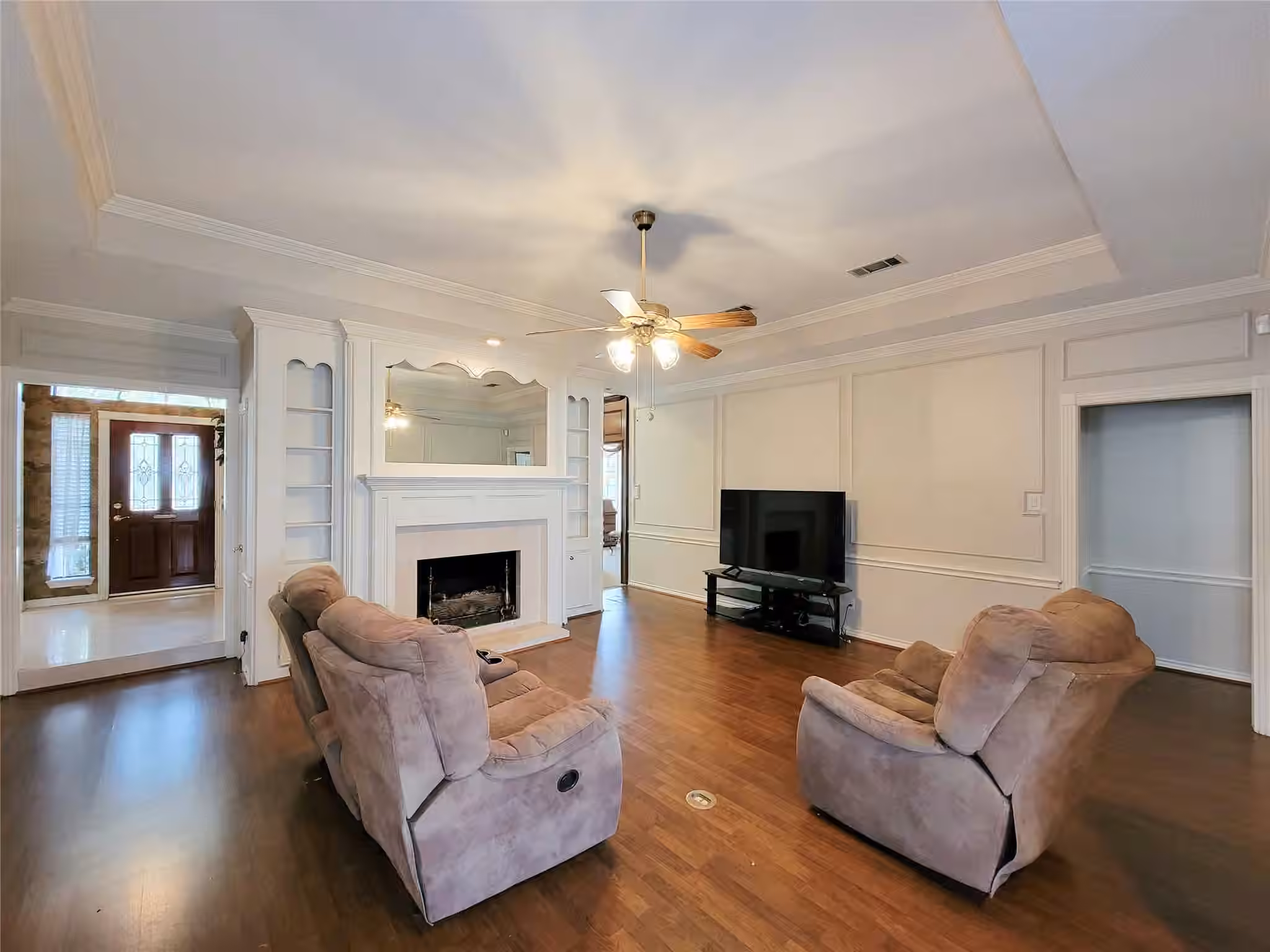 Photo 3 of 5810 Glenmere Lane, Spring, TX