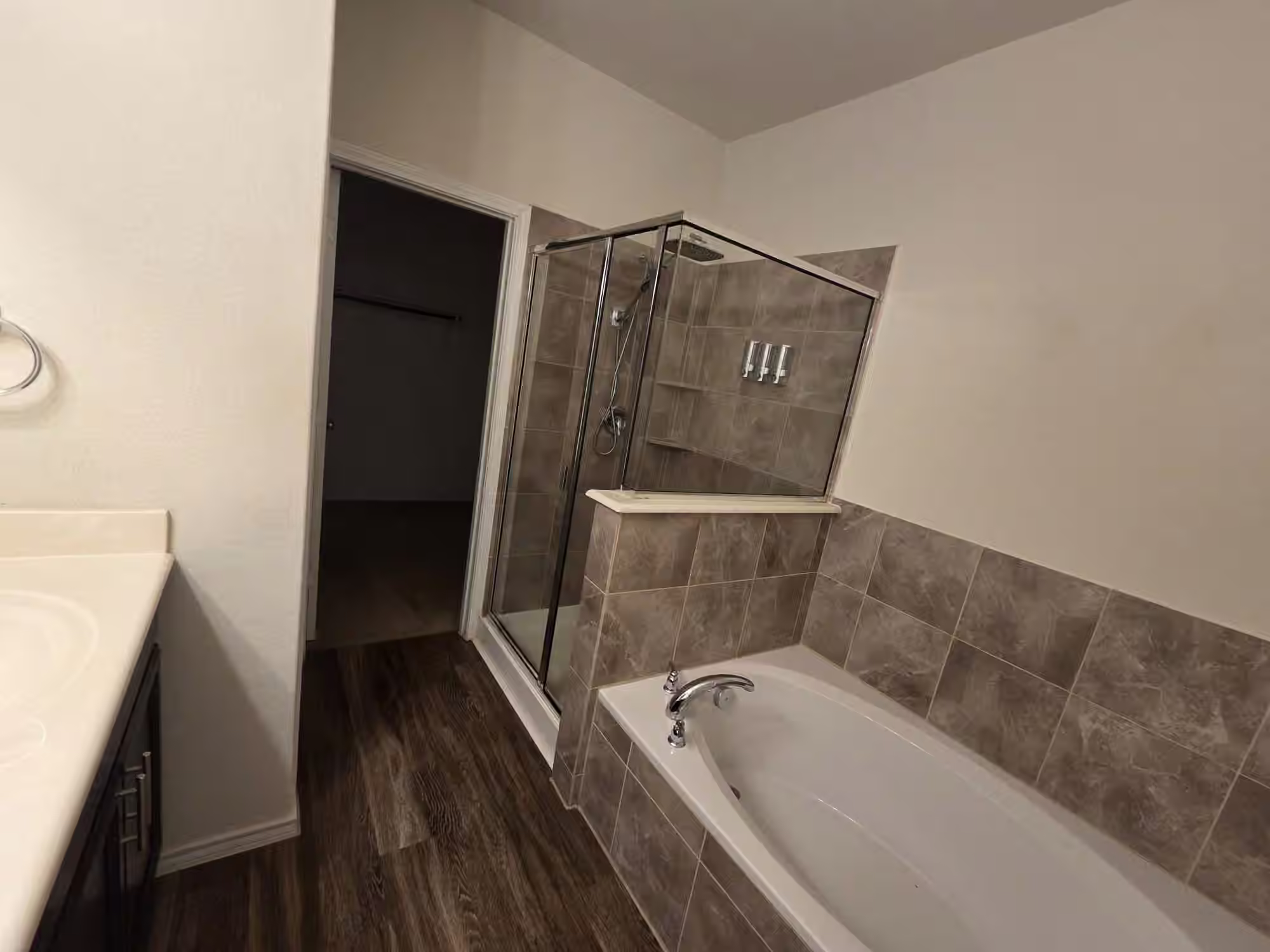 Photo 6 of 2103 Lost Timbers Drive, Conroe, TX