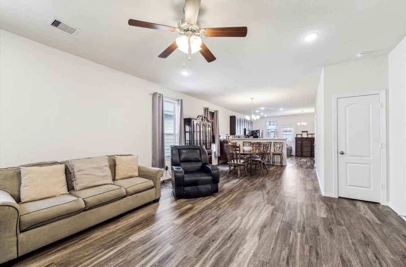Photo 4 of 13127 Clifton Hill Lane, Houston, TX