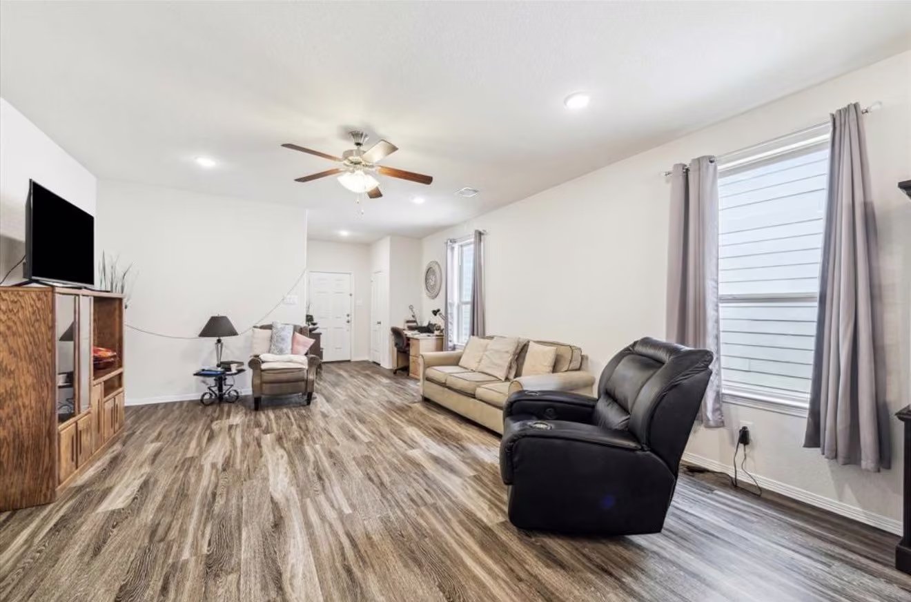 Photo 5 of 13127 Clifton Hill Lane, Houston, TX