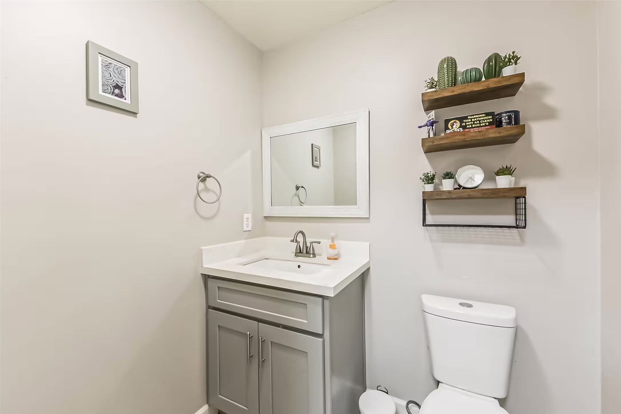 Photo 6 of 3319 Woodland View Drive, Houston, TX