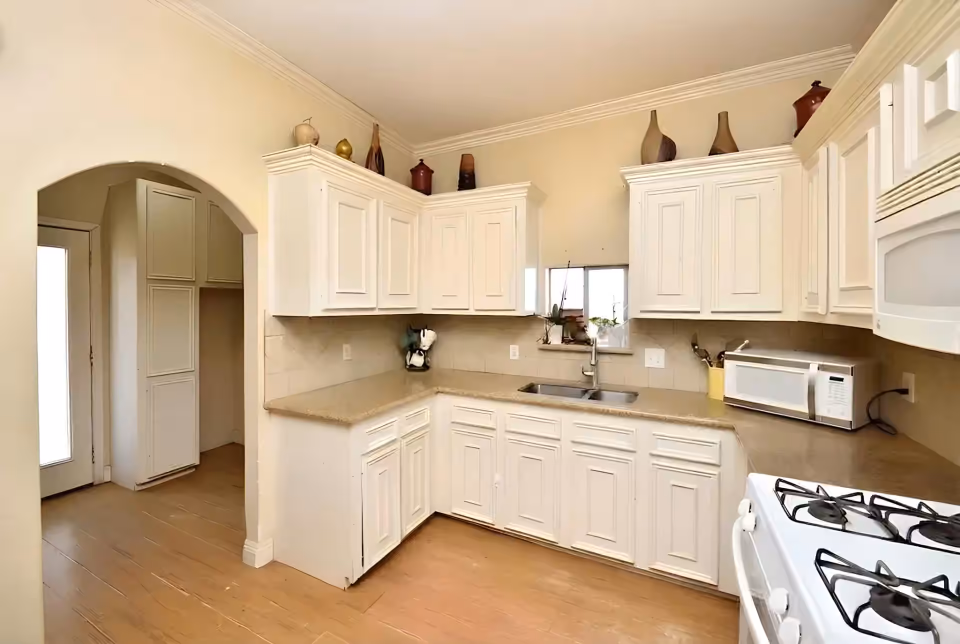 Photo 6 of 4104 Walker Street, Houston, TX