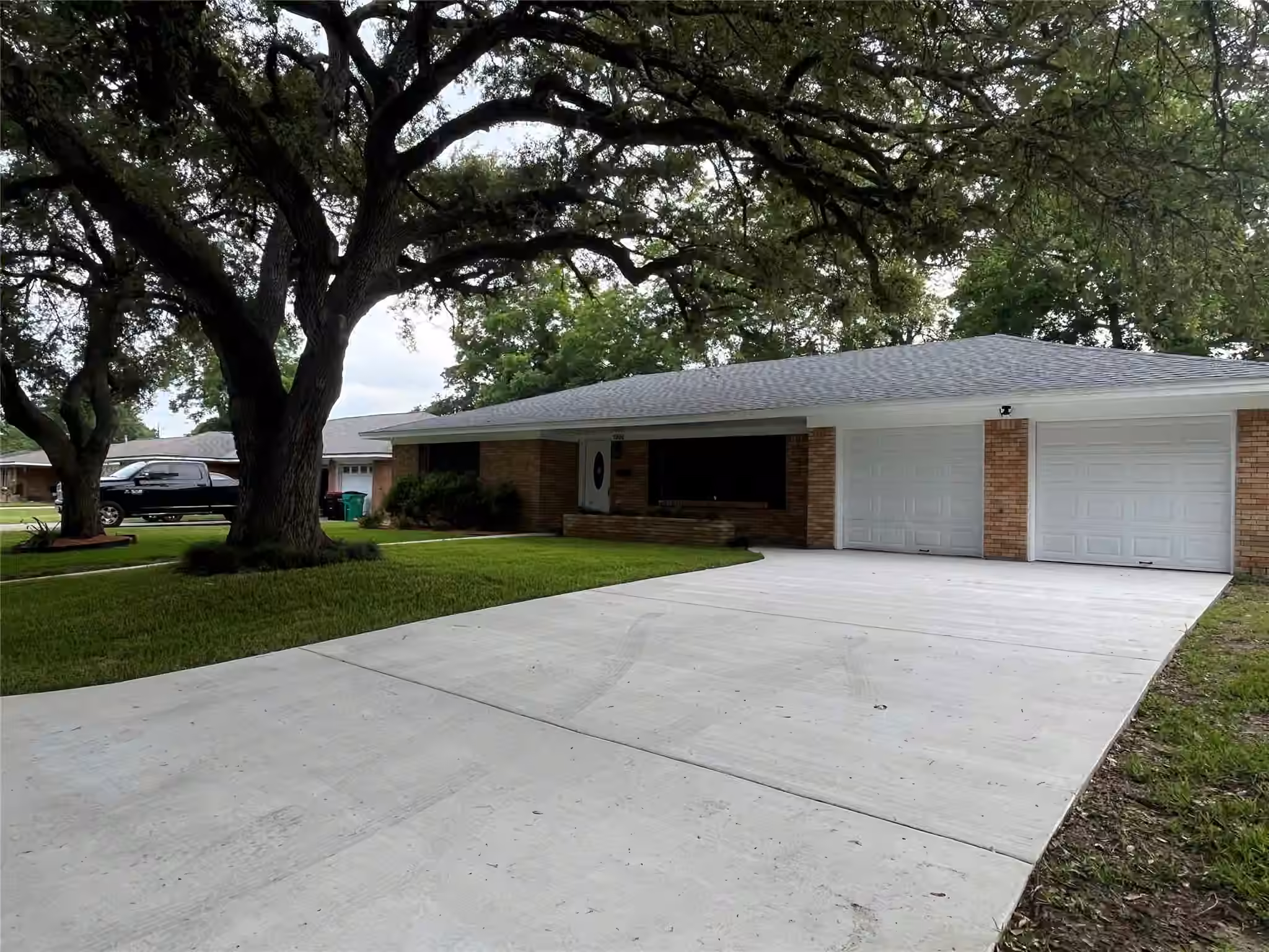 Photo 2 of 1704 Richardson Lane, Baytown, TX