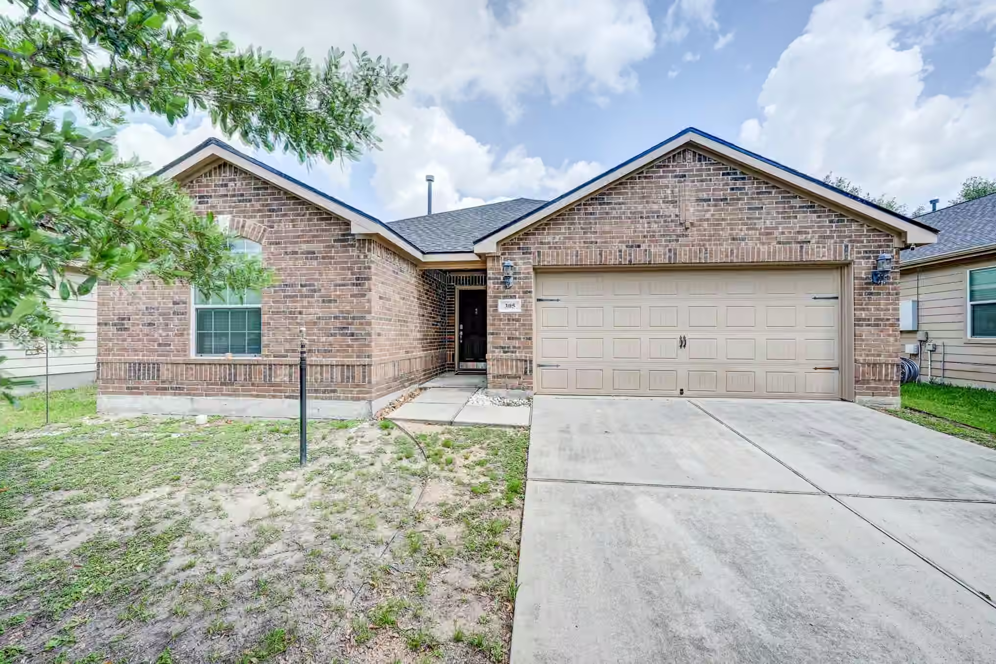 Photo of 305 Pine Mist Lane, Conroe, TX