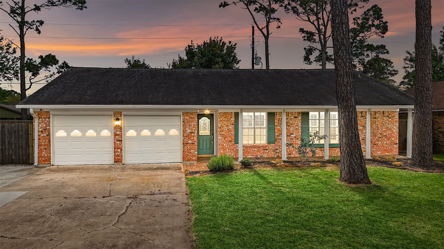 Photo of 10014 Sweet Gum Lane, Baytown, TX